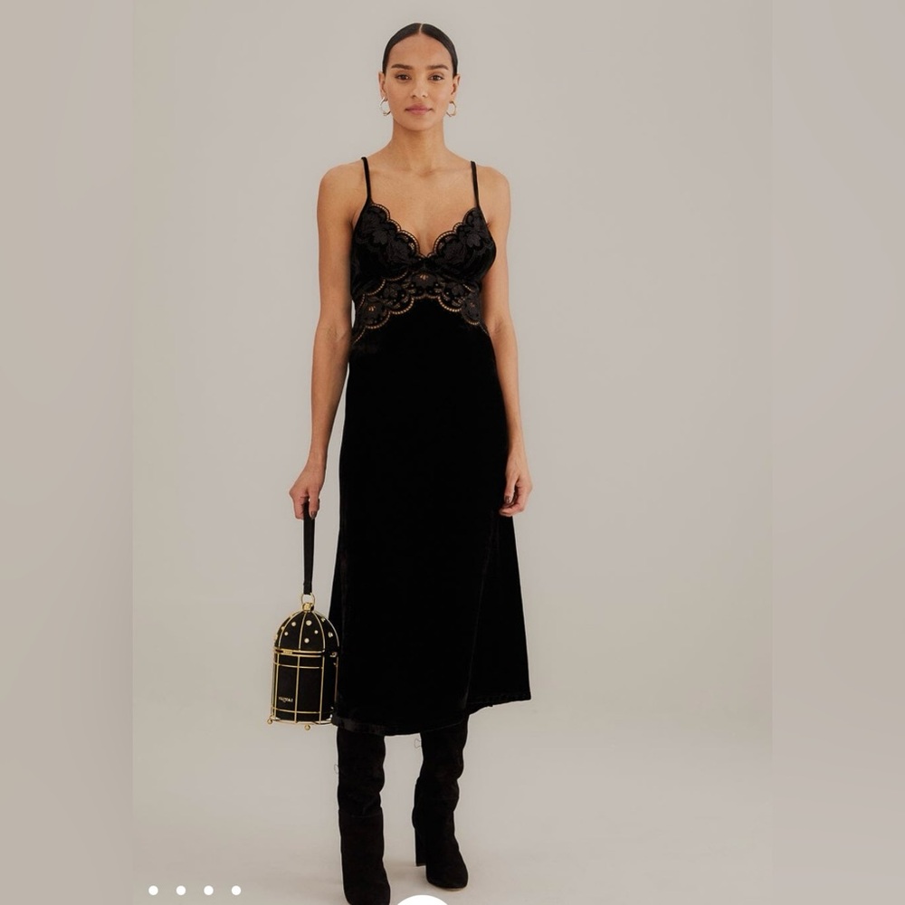 NWT FARM RIO  black richelieu slip dress